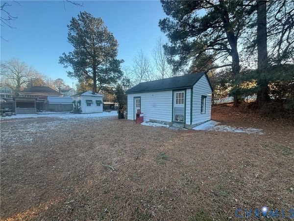 168 N County , Wakefield, VA 23888