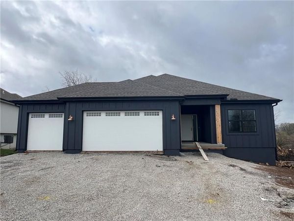 11717 E 231st Street, Peculiar, MO 64078