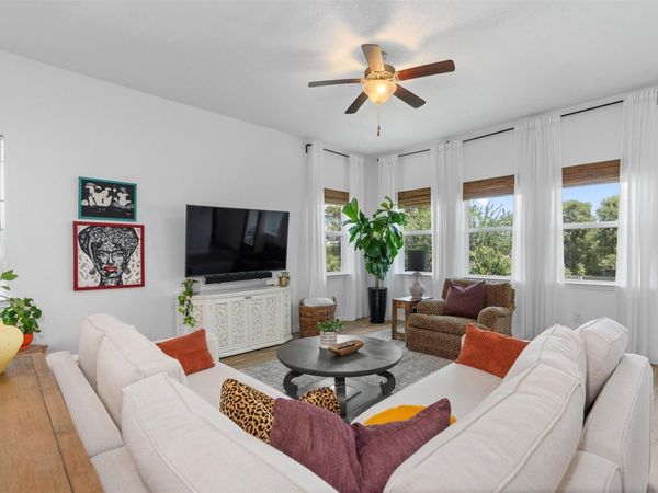 9905 Dalliance LN, Manor, TX 78653
