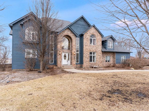 107 W North Street, Gardner, IL 60424