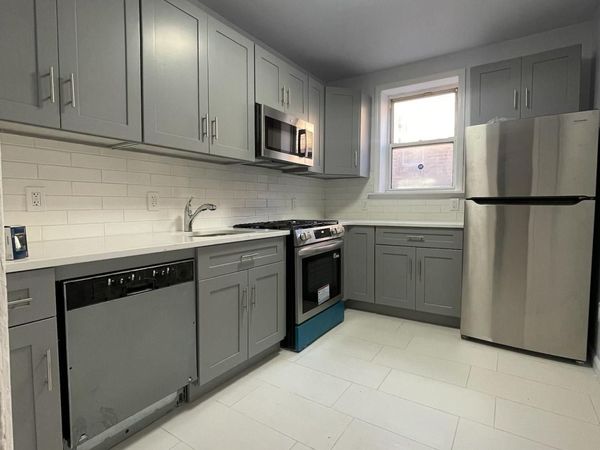 660 Hemlock Street, Brooklyn, NY 11208