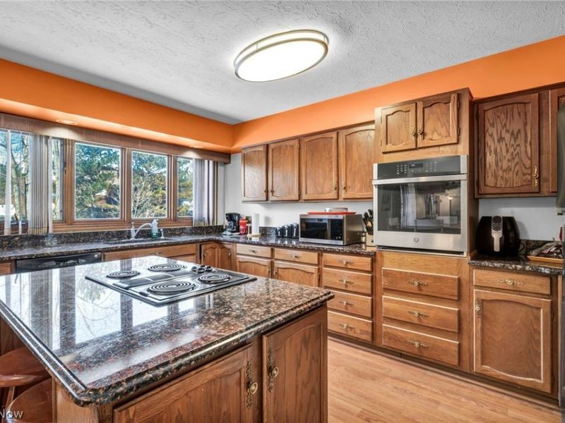 6337 Woodhawk Drive, Cleveland, OH 44124 Photo 18