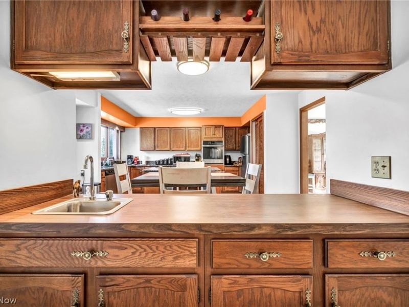 6337 Woodhawk Drive, Cleveland, OH 44124 Photo 21