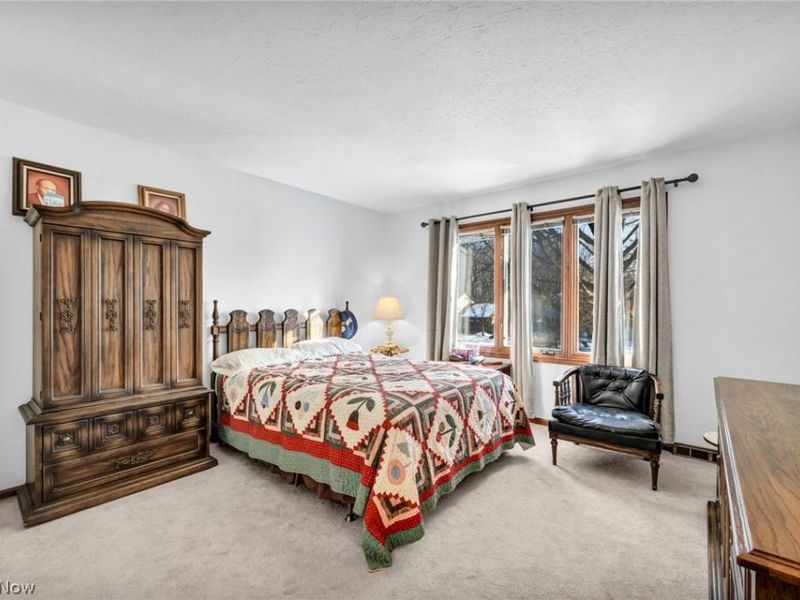 6337 Woodhawk Drive, Cleveland, OH 44124 Photo 25