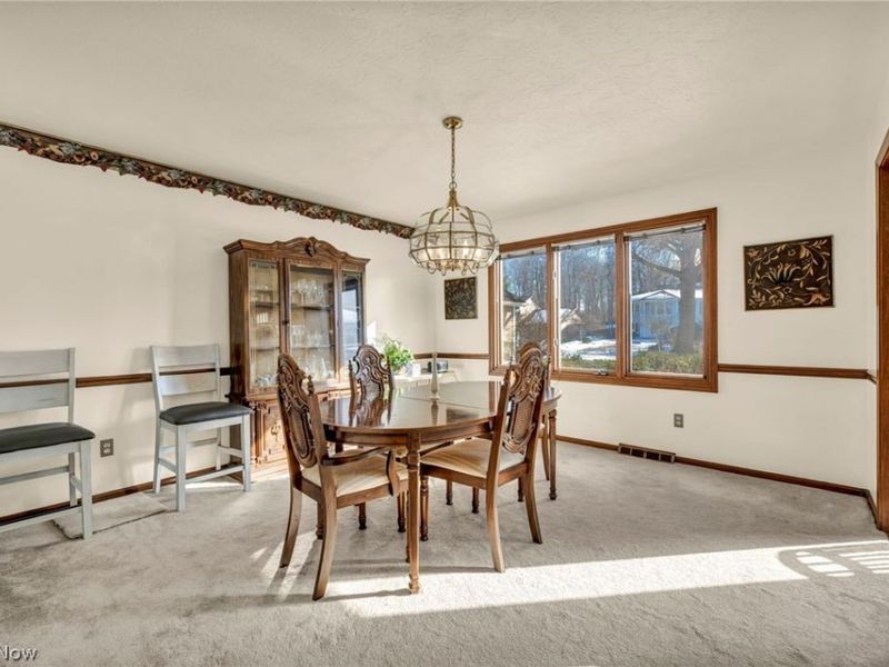 6337 Woodhawk Drive, Cleveland, OH 44124 Photo 9