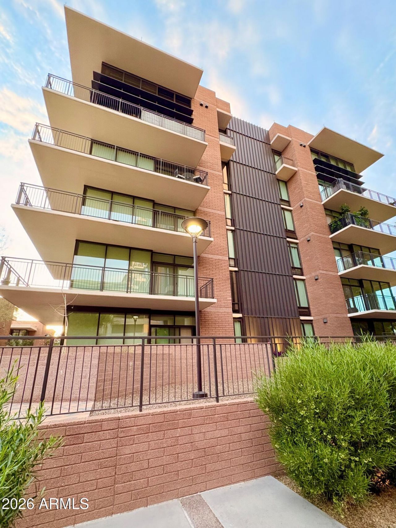 208 W Portland Street, Unit 155, Phoenix, AZ 85003 Main Photo