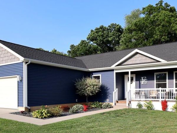 103 Cottonwood Court, Litchfield, MI 49252