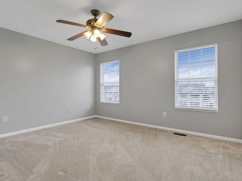 243 Oxford Oak Drive, Blacklick, OH 43004 Photo 14