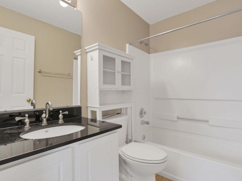 243 Oxford Oak Drive, Blacklick, OH 43004 Photo 21