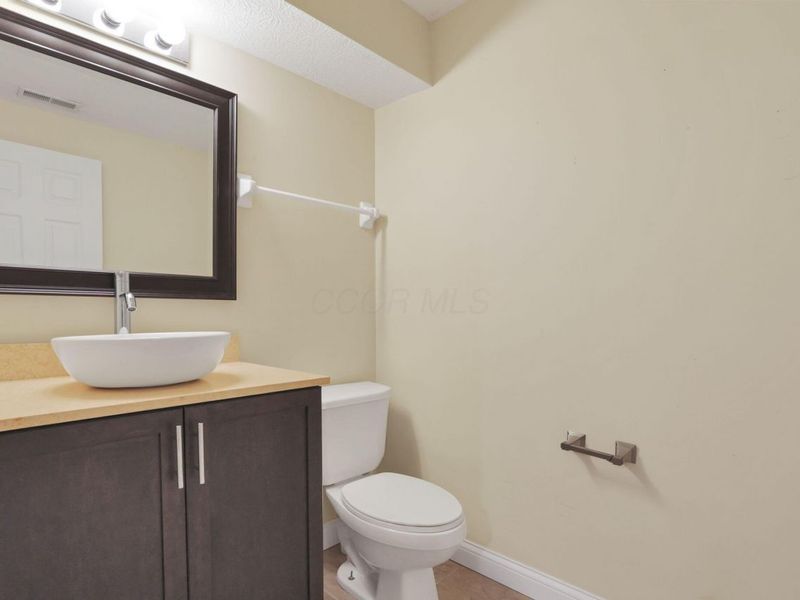 243 Oxford Oak Drive, Blacklick, OH 43004 Photo 25