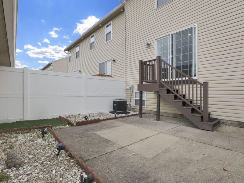 243 Oxford Oak Drive, Blacklick, OH 43004 Photo 30