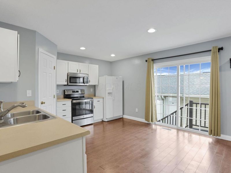 243 Oxford Oak Drive, Blacklick, OH 43004 Photo 8