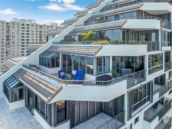 520 Brickell Key Dr, Unit A1506, Miami, FL 33131