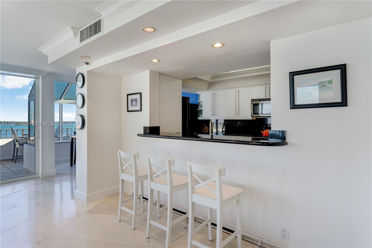 520 Brickell Key Dr, Unit A1506, Miami, FL 33131 Photo