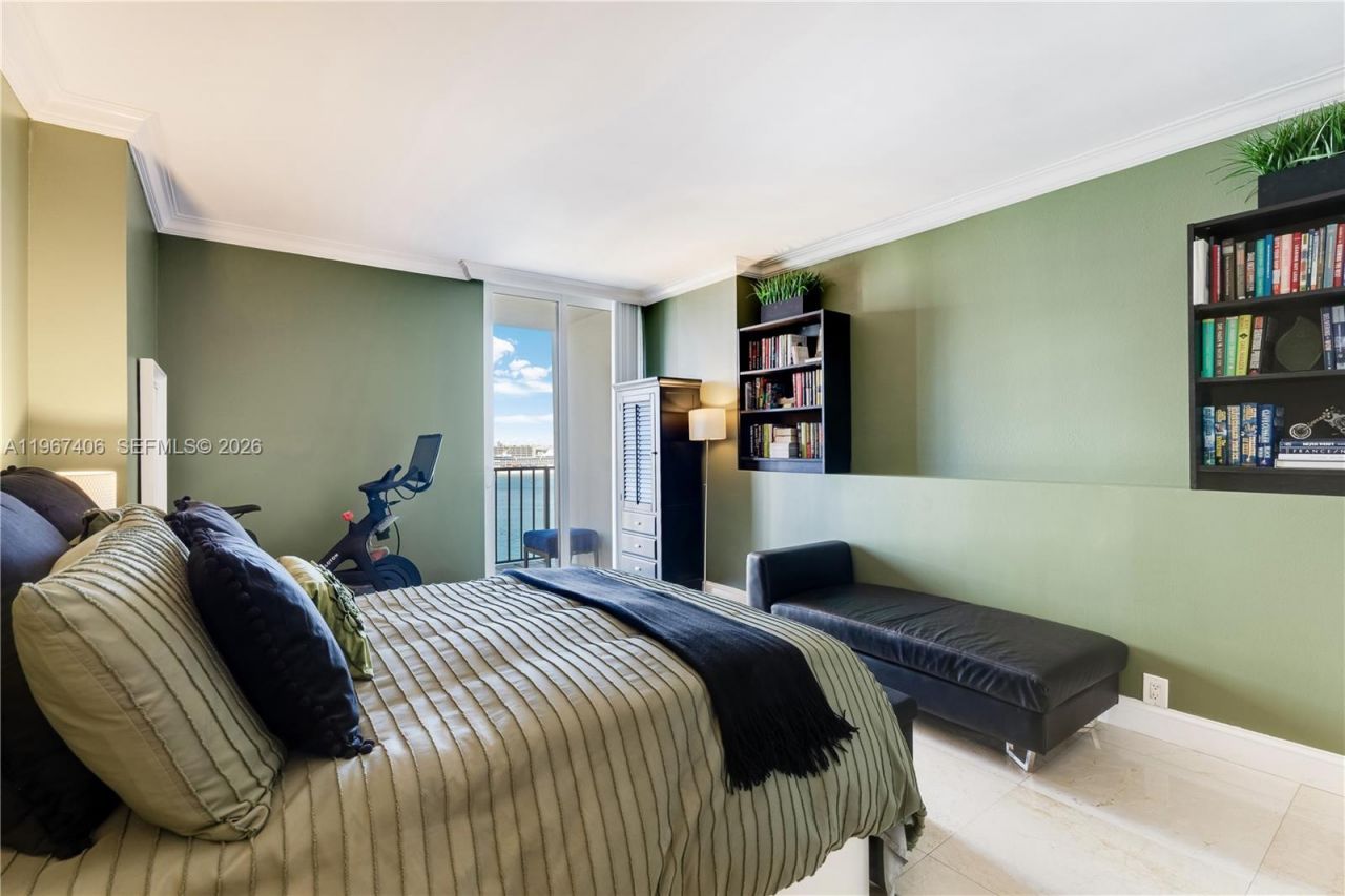 520 Brickell Key Dr, Unit A1506, Miami, FL 33131 Photo