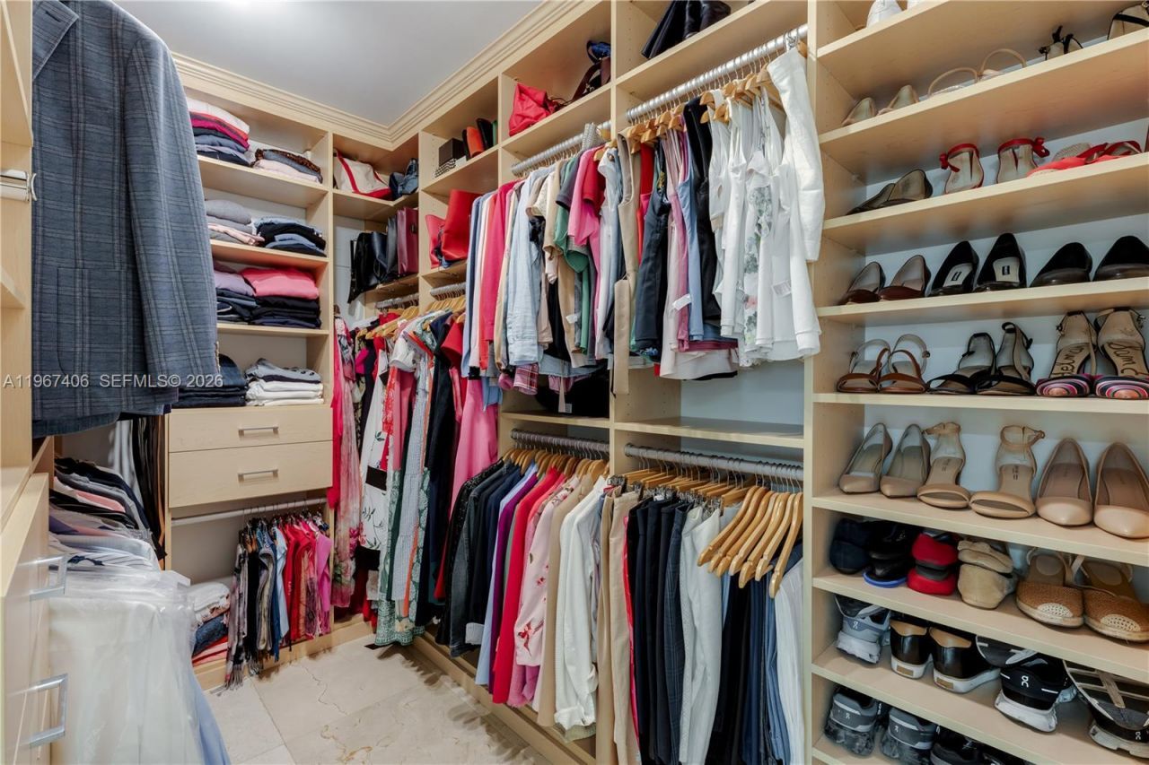 520 Brickell Key Dr, Unit A1506, Miami, FL 33131 Photo