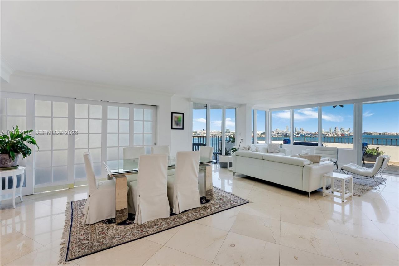 520 Brickell Key Dr, Unit A1506, Miami, FL 33131 Photo