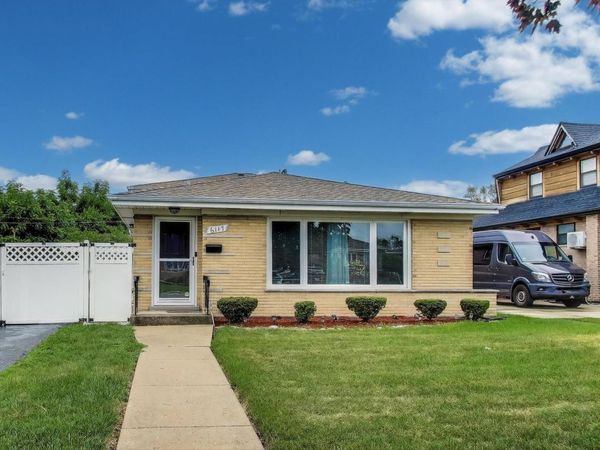 6117 W 81st Street, Burbank, IL 60459