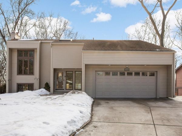 6948 Raven Court, Eden Prairie, MN 55346