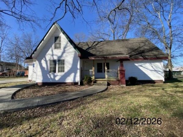 107 N West , Decherd, TN 37324
