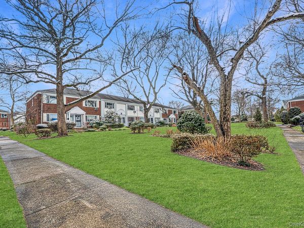 1346 Bell Blvd, Unit 211, Bayside, NY 11360