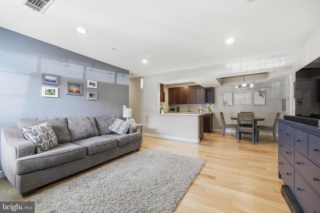 5700 Chapman Mill Drive, Unit 130, Rockville, MD 20852 Main Photo