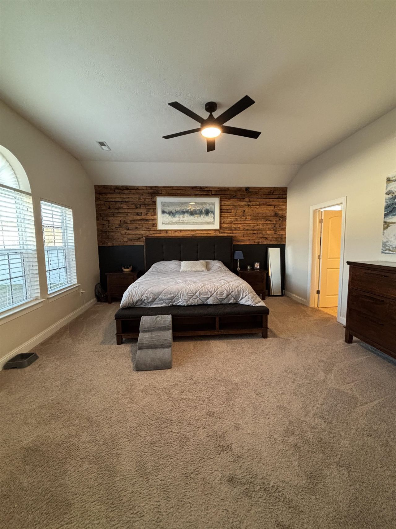 343 Camrose Way Photo 15