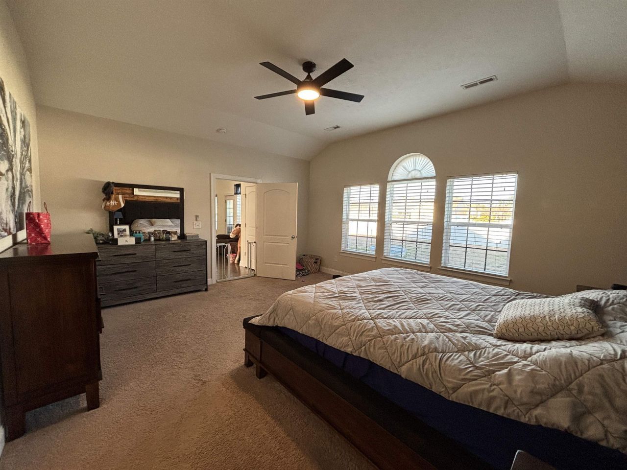 343 Camrose Way Photo 17