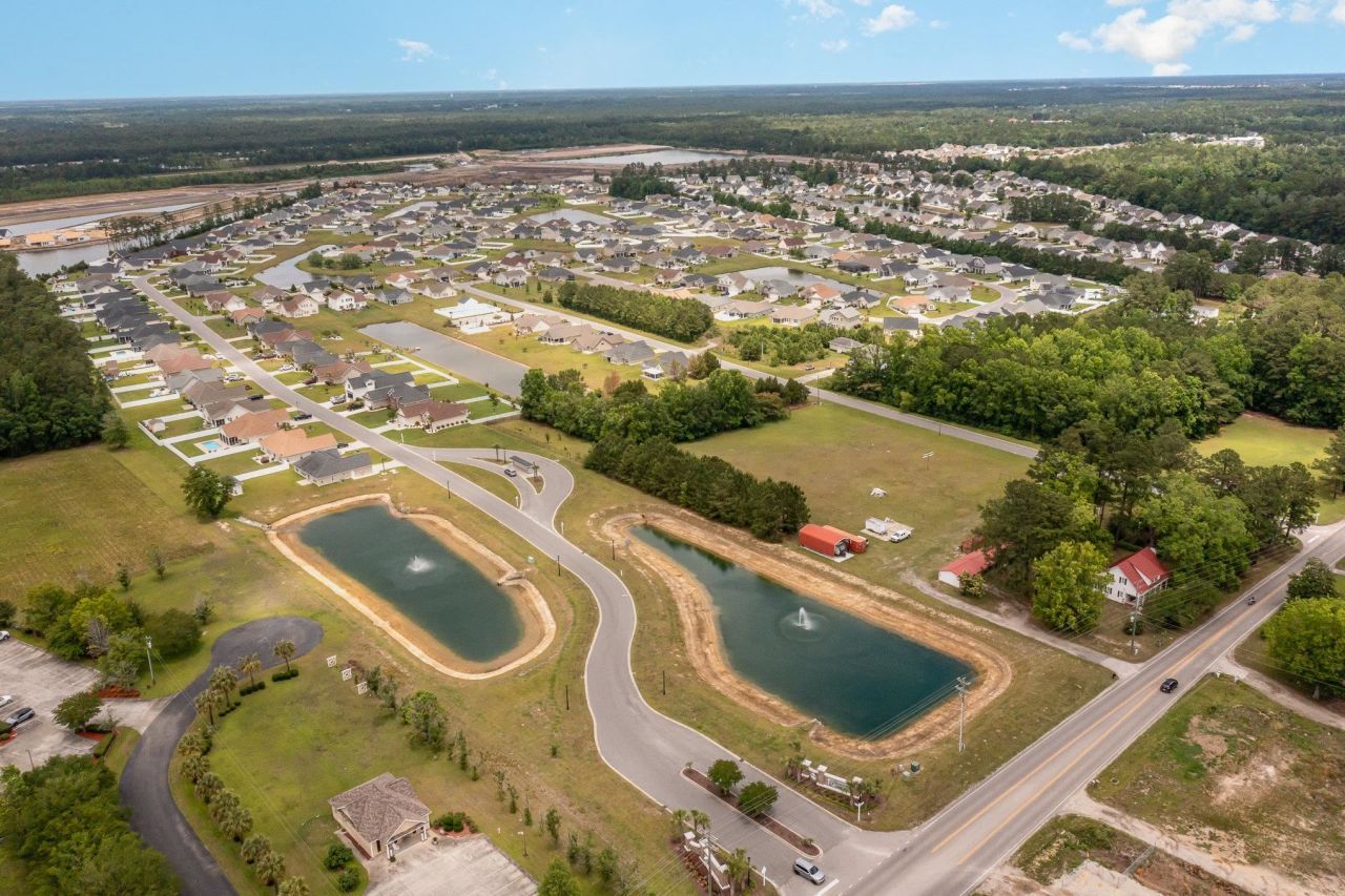 343 Camrose Way Photo 30