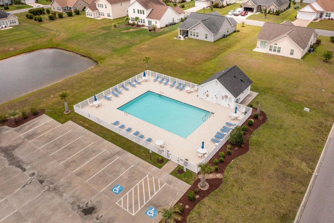 343 Camrose Way Photo 32