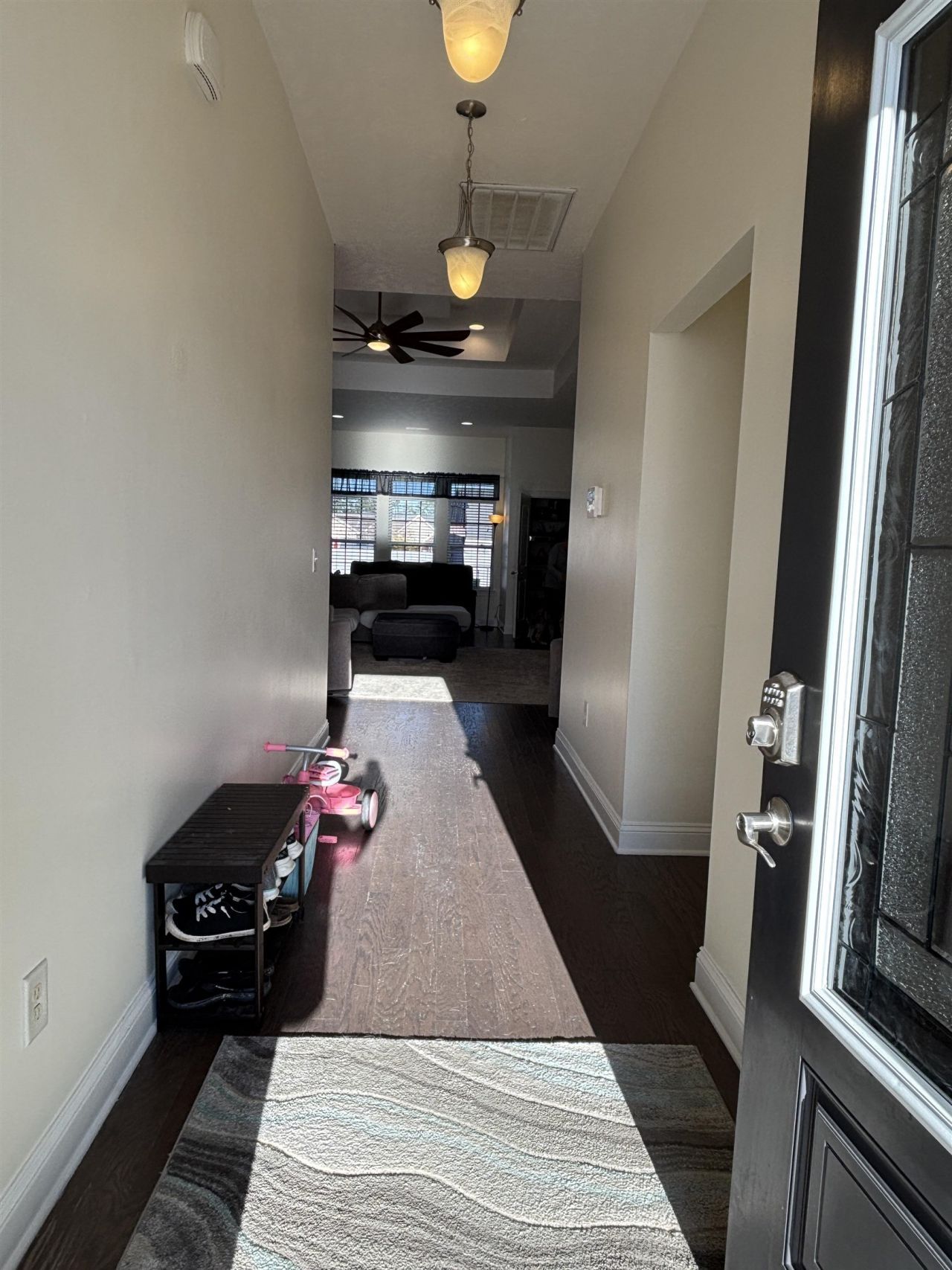 343 Camrose Way Photo 4