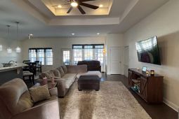 343 Camrose Way photo 4