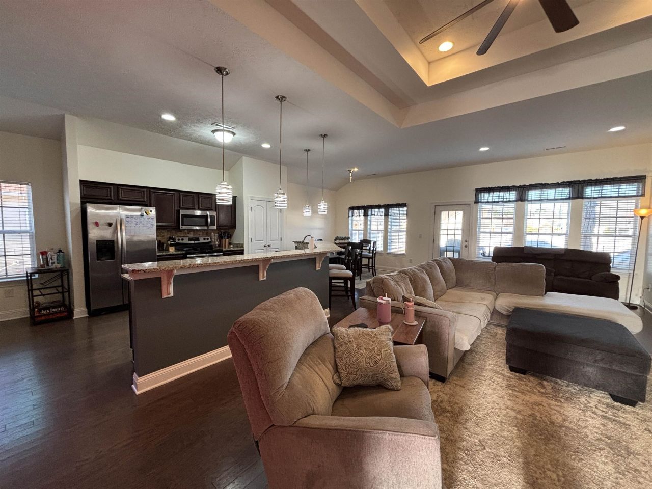 343 Camrose Way Photo 6