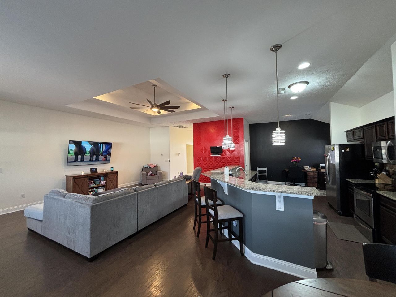 343 Camrose Way Photo 7