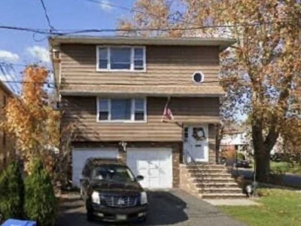 4 Chestnut St, Rutherford, NJ 07070