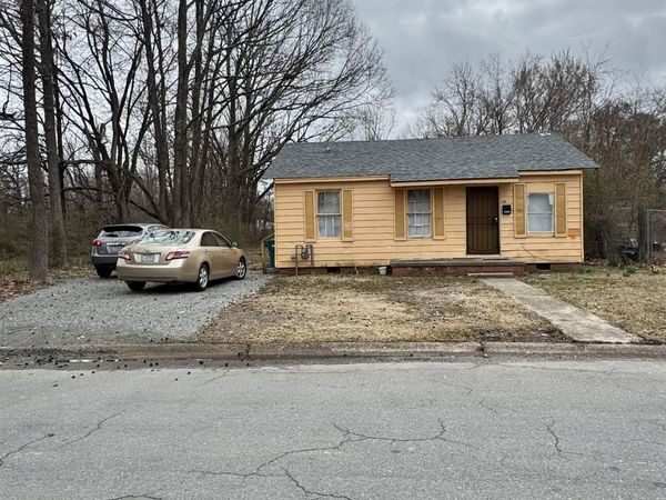 1815 E Circle Drive, Pine Bluff, AR 71603