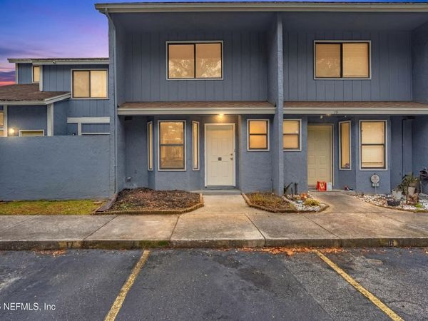 3517 PEELER Road, Unit 17, Jacksonville, FL 32277