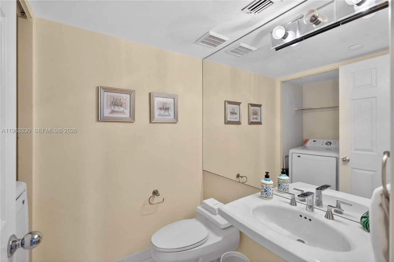 3530 Mystic Pointe Dr, Unit 2202, Aventura, FL 33180 Photo