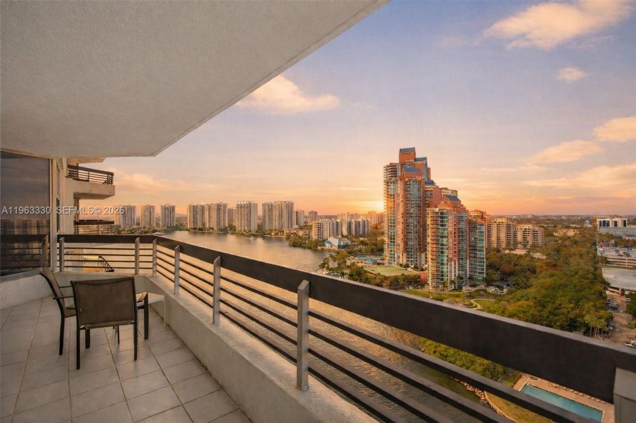 3530 Mystic Pointe Dr, Unit 2202, Aventura, FL 33180 Photo