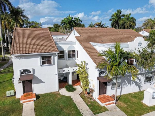 9777 NW 46th Ter, Unit 111, Doral, FL 33178