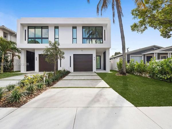 608 SW 16th Ct, Fort Lauderdale, FL 33315