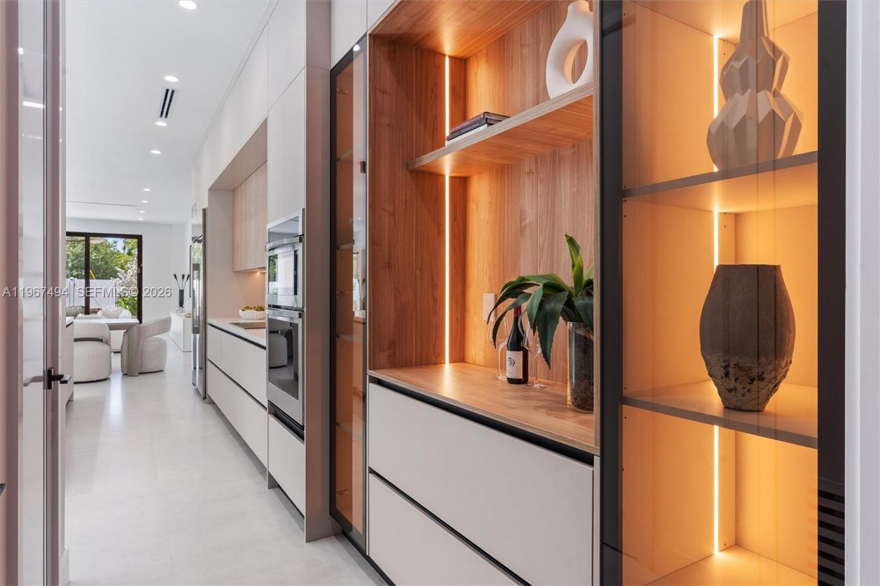 608 SW 16th Ct, Fort Lauderdale, FL 33315 Photo