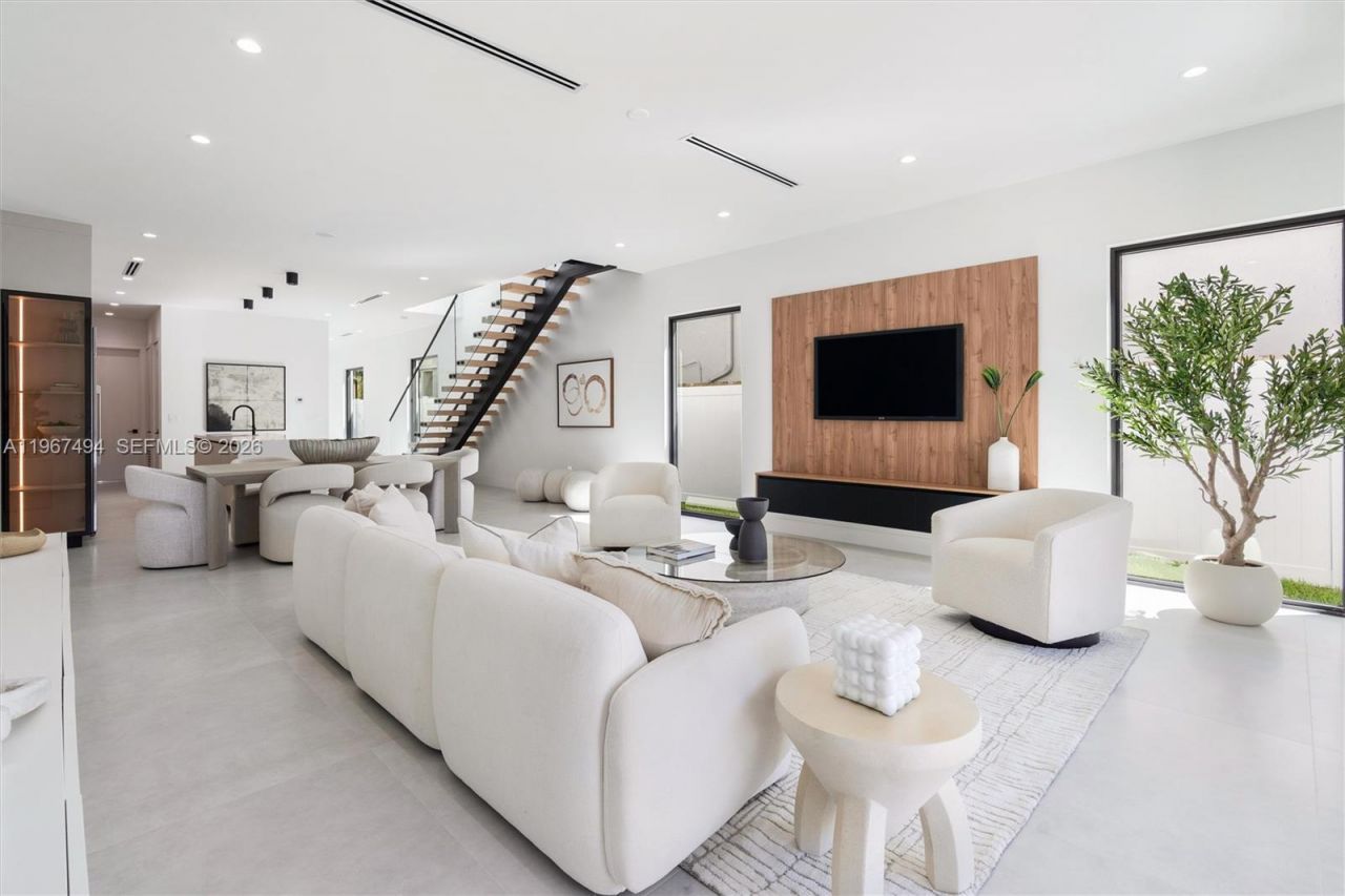 608 SW 16th Ct, Fort Lauderdale, FL 33315 Photo