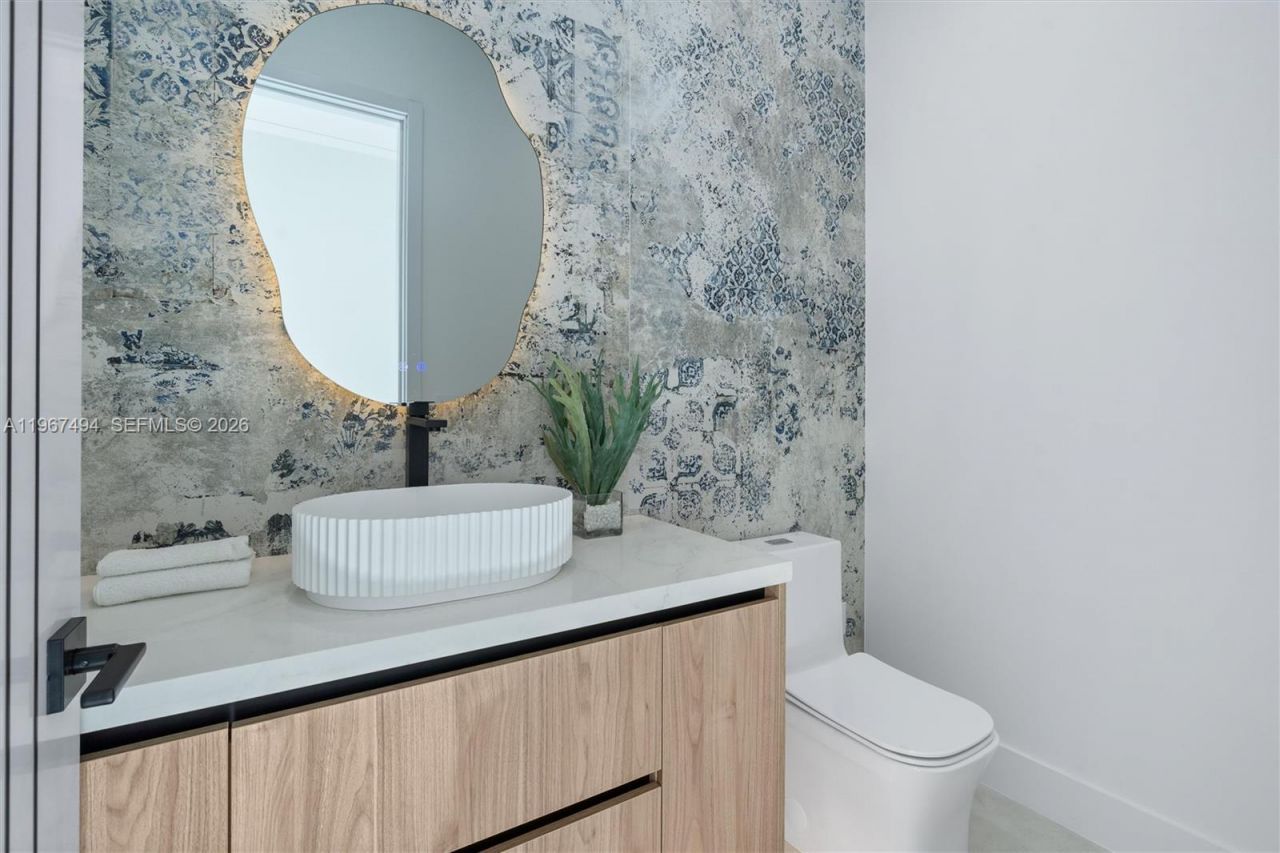 608 SW 16th Ct, Fort Lauderdale, FL 33315 Photo