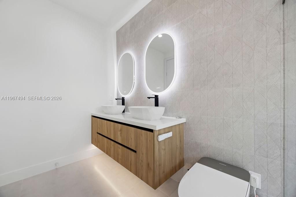 608 SW 16th Ct, Fort Lauderdale, FL 33315 Photo