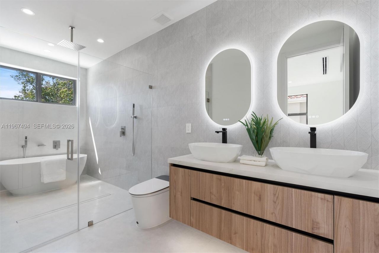 608 SW 16th Ct, Fort Lauderdale, FL 33315 Photo