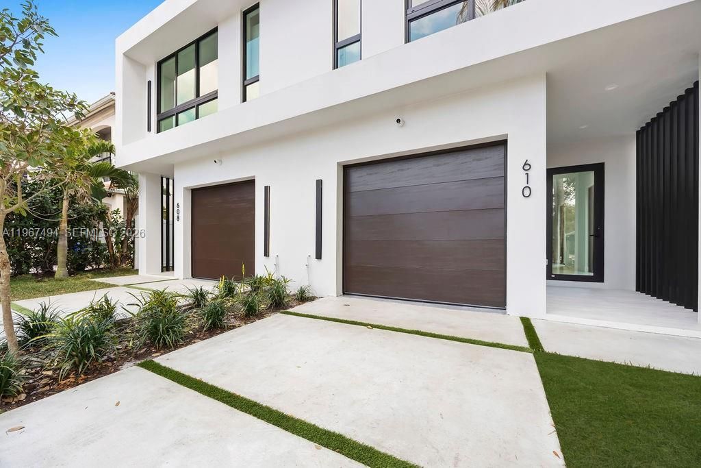 608 SW 16th Ct, Fort Lauderdale, FL 33315 Photo