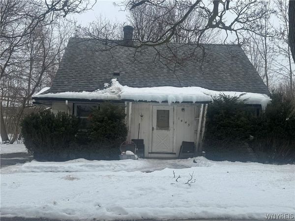 1443 Wyoming Avenue, Niagara Falls, NY 14305