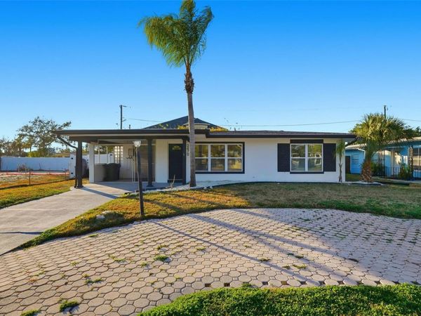 2470 DEL RIO WAY, DUNEDIN, FL 34698