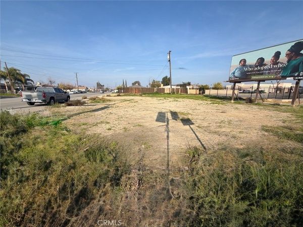 1000 E California, Bakersfield, CA 93307